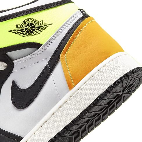 حذاء Nike Big Kid's Jordan 1 Mid SE Wear Away أسود/أبيض تاكسي (DQ8418 071) - 4.5 in Kuwait