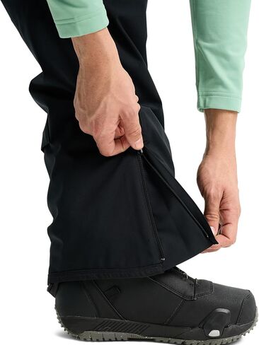 Burton Men's Reserve 2L Short Stretch Bib Pants in Saudi Arabia