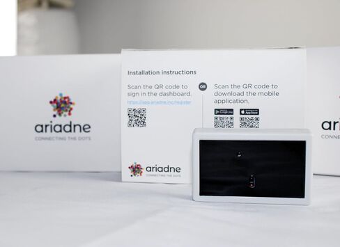 Ariadne People Counter - Wireless 2.4GHz Wi-Fi Visitor Counter with in & Out Detection for Retail Traffic Analytics | Works with iPhone & Android App in Saudi Arabia