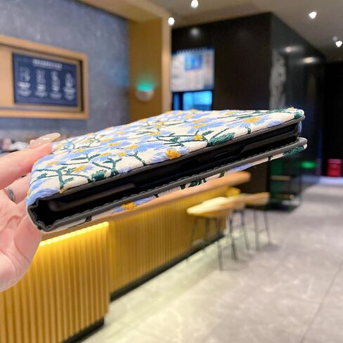 Embroidered Blue Daisy Flower Magnetic Case for 7" Kindle Paperwhite (12th Generation-2024) and Kindle Colorsoft Signature Edition 2024 KPW6 in Saudi Arabia