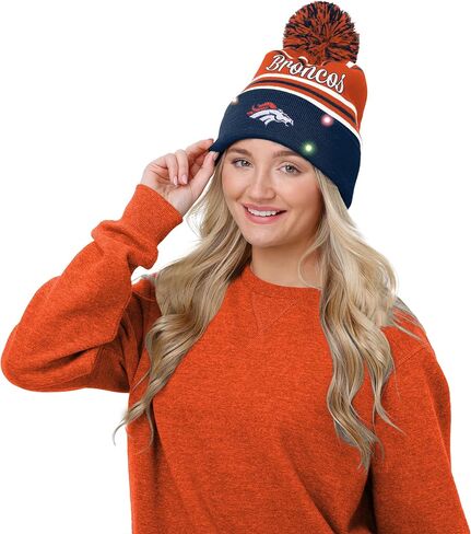 قبعة FOCO للسيدات من NFL Wordmark Script Team Color Ski Skull Cap مضيئة in Kuwait