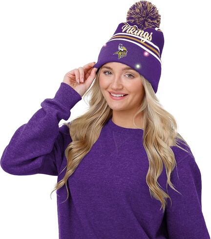 قبعة FOCO للسيدات من NFL Wordmark Script Team Color Ski Skull Cap مضيئة in Kuwait