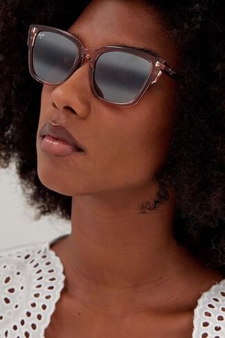نظارات شمسية نسائية من Maui Jim Kou مستقطبة على شكل عين القطة in Kuwait