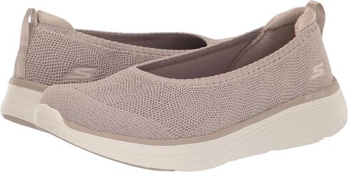 حذاء باليه مسطح من Skechers للنساء مصنوع من قماش خفيف الوزن in Saudi Arabia