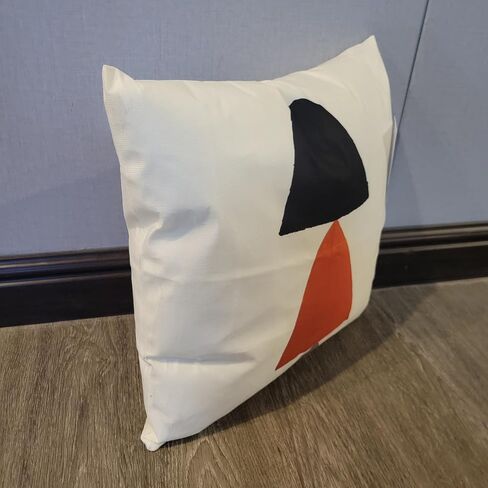 Throw Pillows – A Comfortable Decorative Pillow with Strong Rebound and Support, Perfect for Sofas, beds, and Living Rooms. in Saudi Arabia