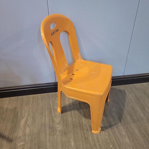 BUKVXR Chairs Plastic Chair with Backrest – Sturdy and Comfortable Orange Lounge Chair in Saudi Arabia