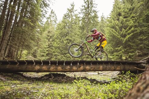 سترة مطر واقية للرجال للأنشطة الخارجية ومغامرات ركوب الدراجات - طاردة للماء ومصنوعة من البوليستر المعاد تدويره in Kuwait