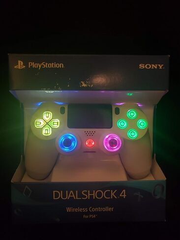 DualShock 4 Wireless Controller for PlayStation 4 - Jet Black in Saudi Arabia
