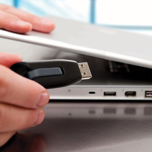 Verbatim 32GB Store 'n' Go V3 USB 3.2 Gen 1 Flash Drive in Saudi Arabia
