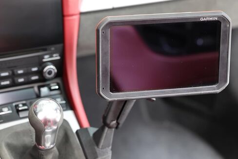 حامل كروي صلب مقاس 1 بوصة متوافق مع Porsche 991، 718، 981. يناسب Garmin Catalyst والهواتف والأجهزة اللوحية in Saudi Arabia