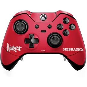 ملصق Skinit المخصص للألعاب متوافق مع وحدة تحكم Xbox One Elite - تصميم أحمر مرخص رسميًا من College Nebraska in Kuwait