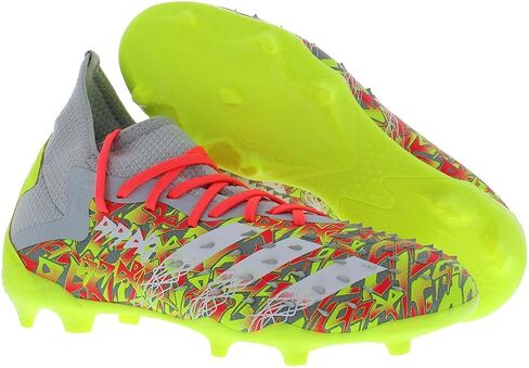 حذاء Adidas Boys Predator Freak.3 للأرضيات الصلبة، رمادي شفاف/أبيض سحابي/أصفر شمسي، 5 للأطفال الكبار in Saudi Arabia