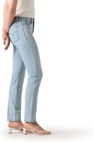 بنطلون 312 الضيق الضيق للسيدات من Levi's in Kuwait