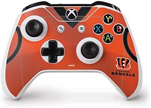 ملصق Skinit المخصص للألعاب متوافق مع وحدة تحكم Xbox One S - تصميم جيرسي لفريق NFL Cincinnati Bengals مرخص رسميًا in Saudi Arabia