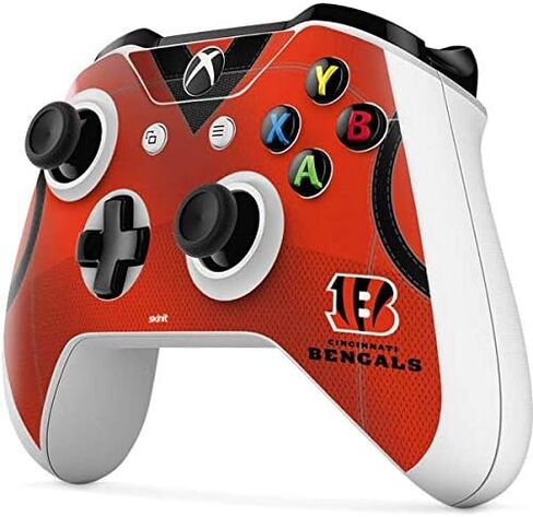 ملصق Skinit المخصص للألعاب متوافق مع وحدة تحكم Xbox One S - تصميم جيرسي لفريق NFL Cincinnati Bengals مرخص رسميًا in Saudi Arabia