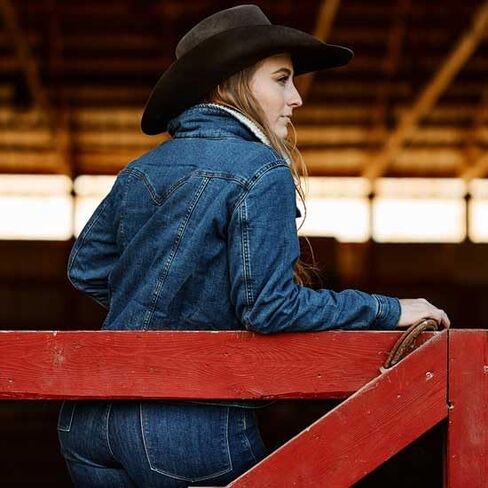 Wrangler Women's Retro Sherpa Lined Jacket in Kuwait