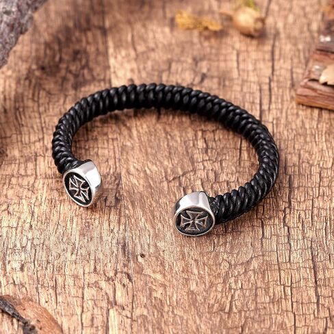 URBAN JEWELRY سوار من الجلد الأصلي المقاوم للصدأ المزدوج التنين (قابل للتعديل، أسود، فضي) جلد ، بدون حجر كريم, جلد, بدون أحجار كريمة in Saudi Arabia