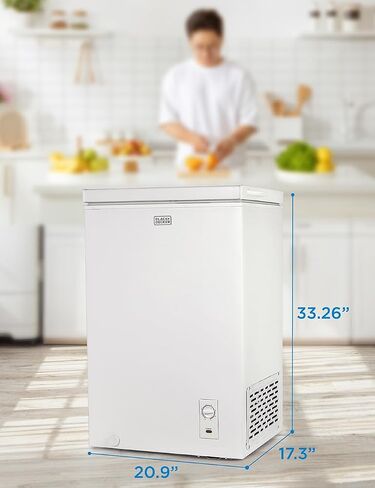 BLACK+DECKER 3.5 Cu. Ft. Chest Freezer, Holds up to 122 Lbs. of Frozen Food with Organizer Basket, BCFK356 in Kuwait