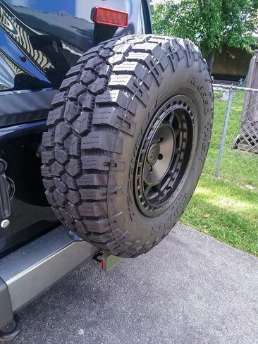 طقم فاصل حامل الإطارات الاحتياطية من WeiSen متوافق مع 1987-2018 Jeep Wrangler JK TJ YJ | إطارات تصل إلى 33 بوصة، باللون الأسود in Saudi Arabia
