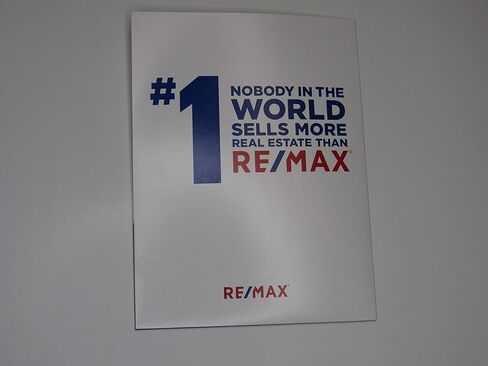 RE/MAX Folders "N01-Blue" 25 Pack in Kuwait