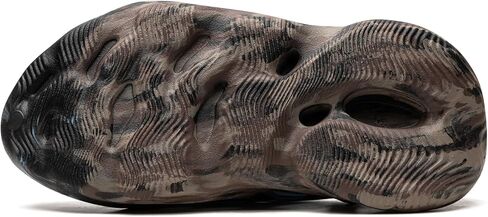 Adidas Mens Yeezy Foam rnr slip on Sandals عارضة غير رسمية - رمادية - حجم 13 م in Saudi Arabia