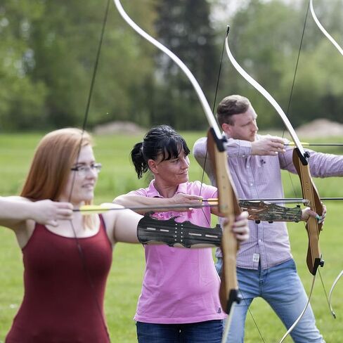 واقي ذراع من جلد البقر مقاس 12 بوصة من TOPARCHERY مع 4 أشرطة قابلة للتعديل in Kuwait