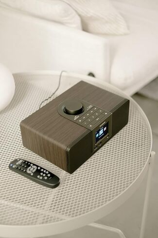 Sangean WFR-32 راديو الإنترنت/AUX/بلوتوث/تطبيق AirMusic/إدارة تفضيلات الراديو المحلية الذكية/تشغيل USB وشحن الهاتف راديو خزانة خشبي رقمي (متجدد) in Kuwait
