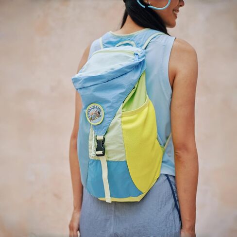 Packable Backpack, Lightweight Hiking Daypack for Men & Women, 18L Foldable Water-Resistant Small Backpack with Color Block Design for Outdoor Trekking Camping Travel in Saudi Arabia