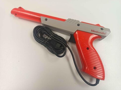 نينتندو NES Zapper Light Gun - برتقالي (متجدد) in Kuwait