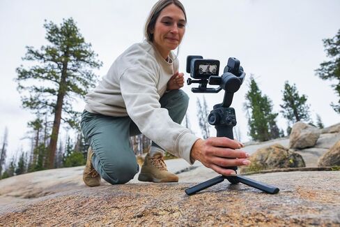 GoPro Fluid Pro AI 3-Axis Gimbal Stabilizer لكاميرات GoPro والهواتف الذكية، وتتبع الموضوع، والإضاءة، والتحكم في الكاميرا اللاسلكية، محمول، مدونات فيديو، دوران 360 درجة، شحن الجهاز in Saudi Arabia