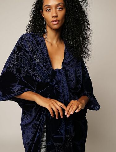 التستر النسائي Burnout Velvet Cardigan الزي غير الرسمي الطويل على Kimono مع شرابة in Saudi Arabia