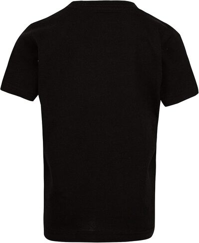 جوردن أطفال أولاد يقفزون في الهواء الكبير (طفل صغير) in Kuwait