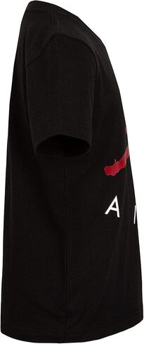 جوردن أطفال أولاد يقفزون في الهواء الكبير (طفل صغير) in Kuwait