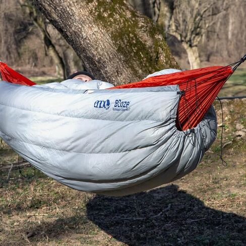 ENO، Eagles Nest Outfitters Blaze UnderQuilt أرجوحة عازلة لفصل الشتاء، النهر الجليدي in Kuwait