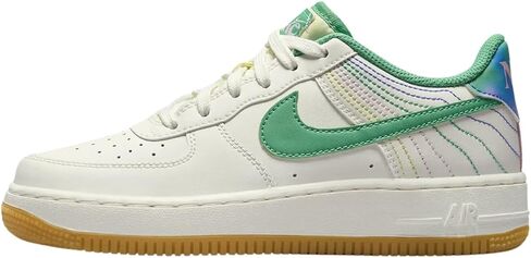 مقاس حذاء Nike Air Force 1 LV8 3 للأطفال الأكبر سنًا - 7 in Saudi Arabia