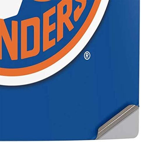 ملصق Skinit المخصص للألعاب متوافق مع وحدة تحكم PS5 - تصميم فروزن مرخص رسميًا من NHL New York Islanders in Saudi Arabia