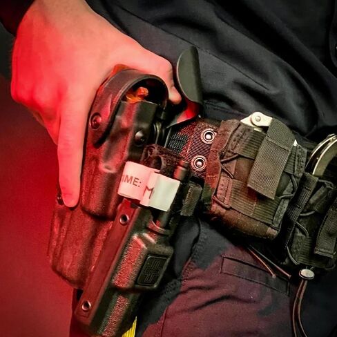 Tactical Holster Adapter Tourniquet Holder Mount, for Qls Quick Locking System Plate and Fork & Safari Holsters Standard 3-Hole Use in Saudi Arabia