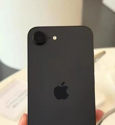 واقي عدسة الكاميرا لهاتف iPhone 16e 2025 من الزجاج المقسى، غطاء حلقي مصنوع من خليط معدني ثلاثي الأبعاد، لون أصلي مطابق تمامًا - عبوتين/أسود in Saudi Arabia