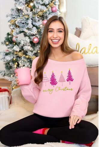 سويت شيرت فريد من نوعه للنساء بدون أكتاف لعيد الميلاد: سترة Merry Crewneck بأكمام طويلة لعيد الميلاد in Saudi Arabia
