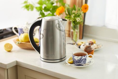 Cuisinart Caskata PerfecTemp 1.7-Liter Electric Kettle, Cordless Electric Tea Kettle, 1500W for Fast Heat-Up, 6 Preset Temperatures, 30-Minute Keep Warm, Stay Cool Nonslip Handle, CPK-17P1CK in Kuwait