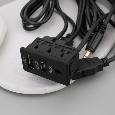 محول كابل لوحة AUX وراديو USB من النوع C بطول 1.5 متر للسيارات in Kuwait