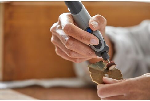 Dremel 684-01 مجموعة ملحقات أدوات التنظيف والتلميع الدوارة المكونة من 20 قطعة مع حقيبة - تشتمل على عجلات تلميع ولقم تلميع ومركب تلميع in Kuwait