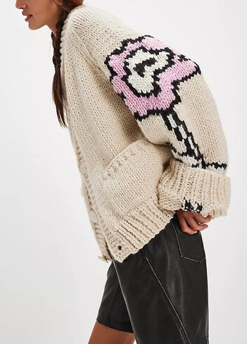 chouyatou Women's Fall Casual 2025 Floral Sweater Cardigans Oversized Button Down Chunky Knit Sweater Coatigan in Saudi Arabia