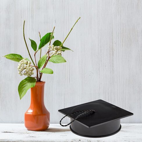 صندوق هدايا قبعة التخرج باللون الأسود من Needzo، حاوية فارغة لهدايا التخرج لعام 2024، مقاس 3 × 1 بوصة in Kuwait