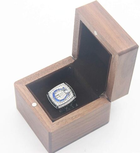 مانينغ 'المهور 2006 أبطال العالم طبق الأصل خواتم مع الجوز الأسود صندوق خشبي عيد الميلاد زخرفة الهدايا للرجال الأولاد الأطفال النساء الآباء الشباب in Kuwait