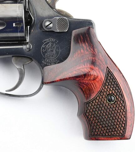 Altamont - مقابض مسدس مستديرة S&W J - حذاء طويل - مقابض مسدس من الخشب الحقيقي تناسب إطار سميث آند ويسون J بعقب مستدير .38 مسدسات خاصة و9 مم - صنع في الولايات المتحدة الأمريكية in Kuwait