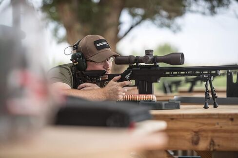 Caldwell M-Lok KeyMod Bipod مع مظهر منخفض وقفل ملتوي لحراس اليد من البوليمر على بندقية طويلة لميدان الرماية التكتيكي والرياضة in Saudi Arabia