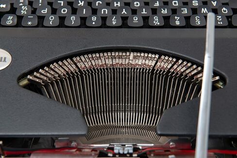 Vintage Manual Typewriter, Classic Black Metal Design, English Keyboard, Mechanical Writing Machine with Paper Roller in Saudi Arabia