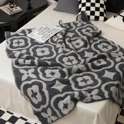 Plush Throw Blanket, Grey and White Chevron Pattern, Sherpa Fleece, 51x63 Inches, Soft Cozy Blanket for Couch and Travel (Gray) in Saudi Arabia