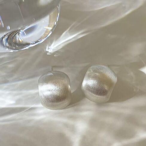 Stud Earrings for Women Half-ball Mattle Gold Sliver Studs Gold Brushed Button Earrings for Women Fashion Vintage Stud Earrings for Party in Saudi Arabia